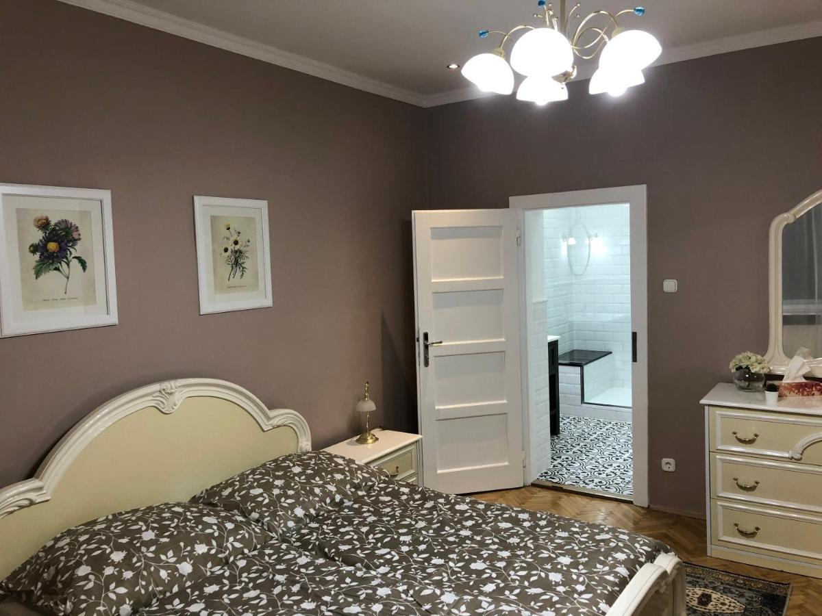 Margareta Apartman Pécs Exterior foto